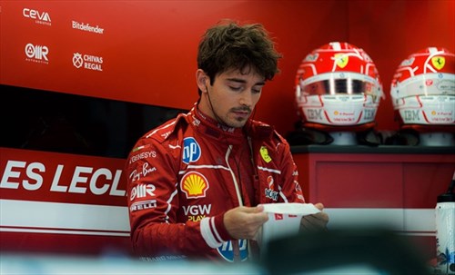 Ferrari, Leclerc sbigottito in radio: «Sto per schiantare la macchina»