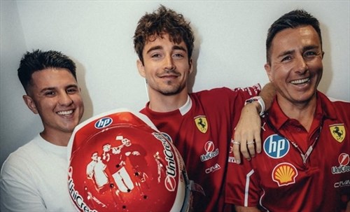 Ferrari, Leclerc si cambia: arriva un addio inatteso nel suo entourage  - Ferrari, Leclerc si cambia: arriva un addio inatteso nel suo entourage 