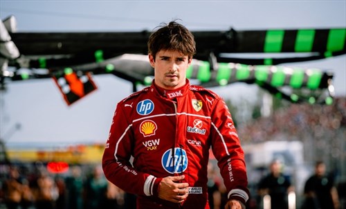 Ferrari, Leclerc: «Voglio dimenticare la gara. Contatto con Russell? Lo rifarei»