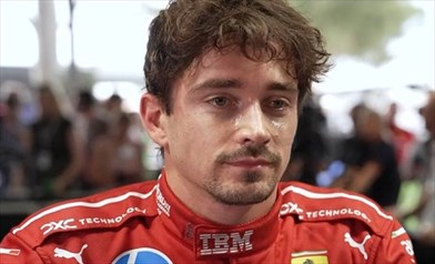 Ferrari, Leclerc vuole carico: il team lo chiama ai box ma poi ci ripensa. Confusione in radio