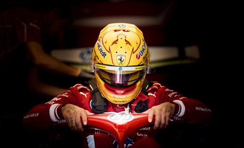 Ferrari, lo sfogo di Hamilton in radio: «È stata dura ma non arrendiamoci. Sono sicuro che...»