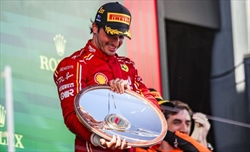 Ferrari, Marca: «Sainz da Mondiale, Hamilton in declino. Leclerc non ha più scuse» - Ferrari, Marca: «Sainz da Mondiale, Hamilton in declino. Leclerc non ha più scuse»