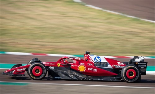 Ferrari, niente vacanze: il team è di nuovo in pista a Fiorano  - Ferrari, niente vacanze: il team è di nuovo in pista a Fiorano 