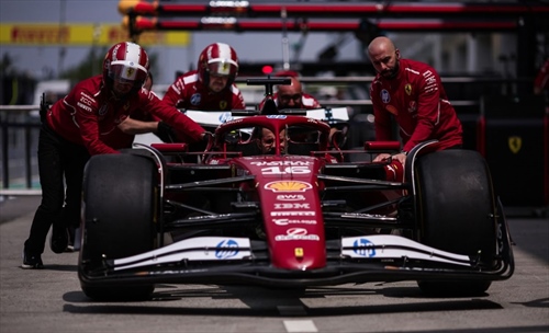 Ferrari: occorrono pochi aggiornamenti, ma mirati, per tornare a vincere - Ferrari: occorrono pochi aggiornamenti, ma mirati, per tornare a vincere