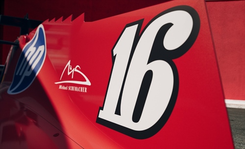 Ferrari omaggia Michael Schumacher: svelata la livrea speciale per Monza - Ferrari omaggia Michael Schumacher: svelata la livrea speciale per Monza