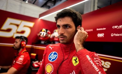 Ferrari, Sainz ammette: «Mercedes davanti a noi in gara, lotteremo con loro»