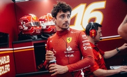 Ferrari, Sainz il migliore a Suzuka. Capelli: «Leclerc non è tranquillo, ecco perché» - Ferrari, Sainz il migliore a Suzuka. Capelli: «Leclerc non è tranquillo, ecco perché»