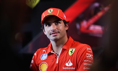 Ferrari, Sainz: «Siamo 5 secondi più lenti del 2023. Ho avuto problemi tecnici e fisici...» - Ferrari, Sainz: «Siamo 5 secondi più lenti del 2023. Ho avuto problemi tecnici e fisici...»