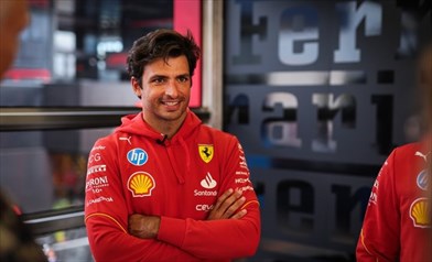 Ferrari, Sainz sogna in grande: «Vittoria con due Rosse a podio sarebbe la storia perfetta» - Ferrari, Sainz sogna in grande: «Vittoria con due Rosse a podio sarebbe la storia perfetta»
