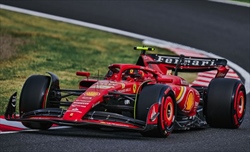 Ferrari, Sainz a Suzuka: «Inizio di stagione perfetto. Red Bull? Ce la possiamo giocare» - Ferrari, Sainz terzo a Suzuka: 
