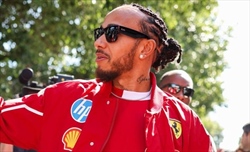 Ferrari «scottata» dai test: Hamilton ne paga le conseguenze - Ferrari «scottata» dai test: Hamilton ne paga le conseguenze