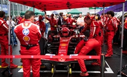 Ferrari si schiera contro Formula 1: la clamorosa decisione - Ferrari si schiera contro Formula 1: la clamorosa decisione