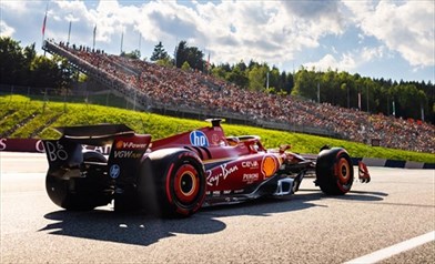 «Ferrari, situazione imbarazzante. È l'eterno ritorno del sempre uguale». Il parere di Turrini