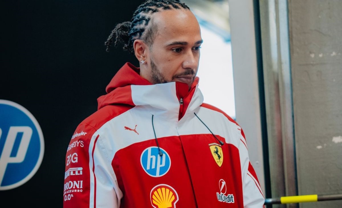 Ferrari sotto l’acqua, Hamilton non si ferma: 57 giri di segnali promettenti