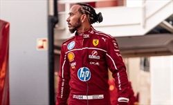 Ferrari, svelata la causa dell'incidente di Hamilton a Barcellona