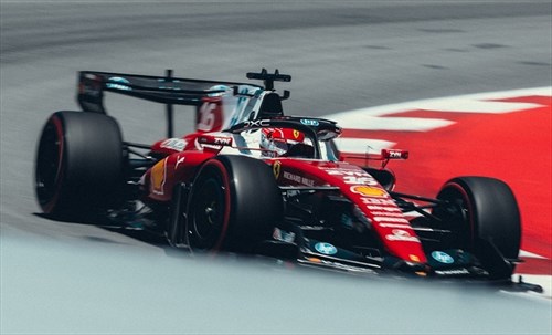 Ferrari, svelata ufficialmente la causa del ritiro di Leclerc in Spagna 
