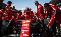 Ferrari, Terruzzi: «Sainz sta facendo il capitano, smaltite rabbia e delusione» - Ferrari, Terruzzi: «Sainz sta facendo il capitano, miglior momento della carriera»