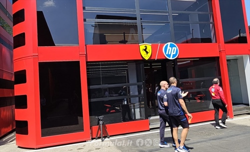 Ferrari torna al passato, Mercedes si fa piccola e la Haas innova: le novità del paddock - Ferrari torma al passato, Mercedes si fa piccola e Haas innova: le novità del paddock
