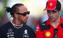 Ferrari, Vasseur: «Hamilton resterà fino al 2027. L'obiettivo? Rifondare la squadra» - Ferrari, Vasseur: «Hamilton resterà fino al 2027. L'obiettivo? Rifondare la squadra»