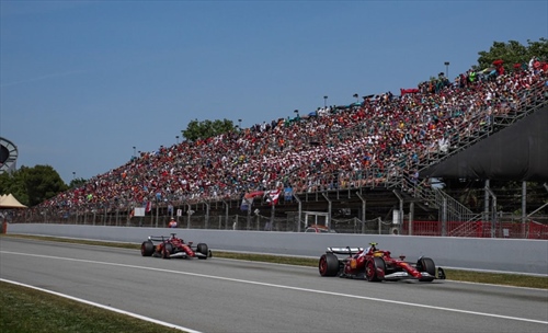 Ferrari, Vasseur orgoglioso del team: «Direzione giusta». In Canada attende una nuova sfida - Ferrari, Vasseur orgoglioso del team: «Direzione giusta». In Canada attende una nuova sfida