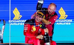 Ferrari, Vasseur punta il secondo posto nel campionato costruttori - Ferrari, Vasseur punta al secondo posto nel campionato costruttori