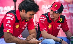 Ferrari, Zapelloni: «Mancato l'ultimo obiettivo, tornato Leclerc è sparito Sainz»