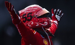 Finalmente Sainz: quando non pensa a Leclerc, questo è il risultato...