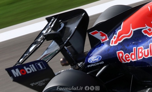 Flap mobile posteriore 2026: vantaggi e rischi dei tre differenti medodi di apertura