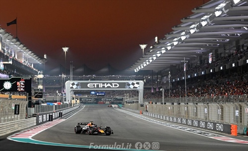 Ford si sbilancia: «Verstappen è decisivo nello sviluppo del nuovo propulsore» - Ford si sbilancia: «Verstappen è decisivo nello sviluppo del nuovo propulsore»