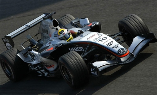 Formula 1, Montoya difende il regolamento 2026: «I V8 erano noiosi»