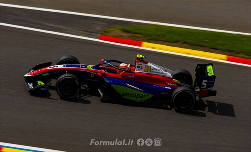 Formula 3 - Campione 2025: Camara regala il titolo a FDA e Trident - Formula 3 - Campione 2025: Camara regala il titolo a FDA e Trident