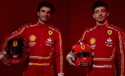 FOTO - Ferrari, i caschi di Leclerc e Sainz per il 2024