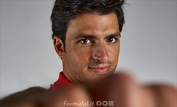 Ferrari, nuova era nuovo look: le immagini