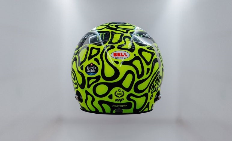 FOTO - Lando Norris presenta il suo casco per la stagione 2024
