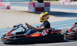 FOTO - Leclerc partecipa alla maratona sui go-kart in onore di Jules Bianchi