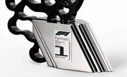 FOTO - Pirelli svela 'VROOOM': ecco il trofeo del GP d'Italia 2024