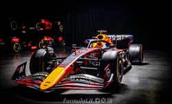 FOTO - UFFICIALE - Ecco la livrea speciale per il GP di Gran Bretagna della Red Bull - FOTO - UFFICIALE - Ecco la livrea speciale per il GP di Gran Bretagna della Red Bull