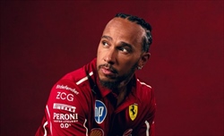 Futuro incerto per il nuovo binomio, Ecclestone: «Hamilton avrà molti nemici in Ferrari» - Futuro incerto per il nuovo binomio, Ecclestone: «Hamilton avrà molti nemici in Ferrari»