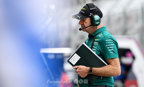 Giallo Aston Martin - Tutto falso, Newey resta al suo posto: la smentita di Maher