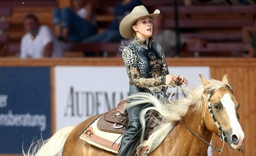 Gina Schumacher apre il cuore: «Così ho superato l’incidente di papà Michael»