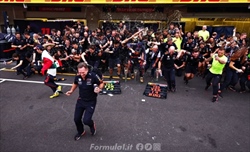 Gli inizi di stagione più dominanti nella storia della F1, Red Bull a un passo dal podio: la classifica - Gli inizi di stagione più dominanti nella storia della F1, Red Bull a due passi dal podio: la classifica