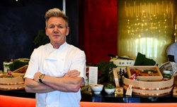 Gordon Ramsay porterà la cucina stellata nei box della Formula 1: nasce F1 Garage