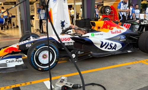 GP Australia 2026 - Analisi tecnica e prime immagini dalla pitlane - GP Australia 2026 - Analisi tecnica e prime immagini dalla pitlane: Visa Cash App
