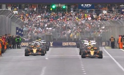 GP Australia - Norris vince una gara di Safety Car. Flop strategico per la Ferrari - GP Australia - Norris vince una gara di Safety Car. Flop strategico per la Ferrari