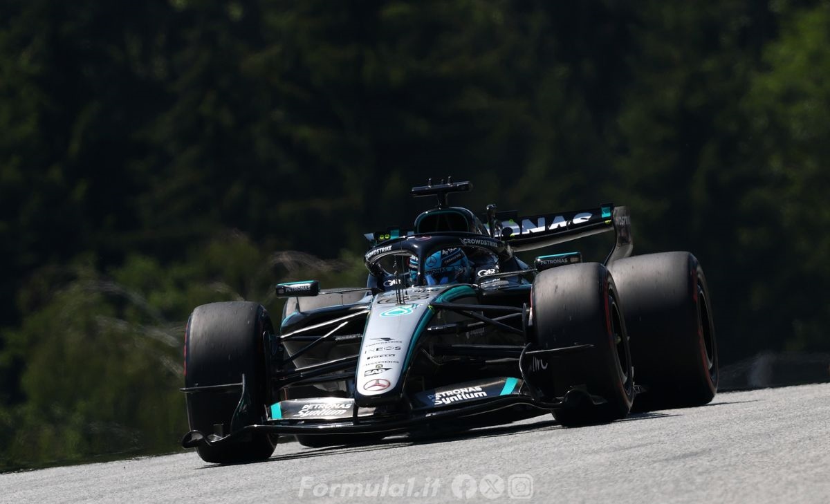 GP Austria - FP3: Lotta tra Russell e Antonelli, Hamilton osserva