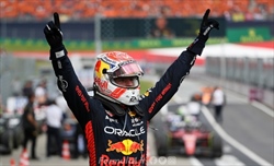 GP Austria - Verstappen cannibale, vince e si prende tutto. Segni di ripresa per la Ferrari - GP Austria - Vertappen cannibale, vince e si prende tutto. Segni di ripresa per la Ferrari