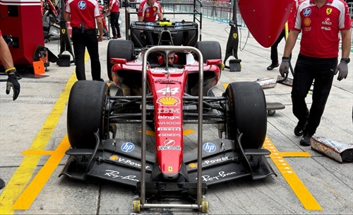 GP Bahrain - Analisi tecnica e immagini dalla pitlane: tutte le novità Mercedes - GP Bahrain - Analisi tecnica e immagini dalla pitlane: la Ferrari a Sepang 