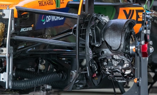 GP Bahrain - Prime immagini dal circuito: le scuderie temono il caldo - GP Bahrain - La sfida tecnica: prime immagini dal circuito 