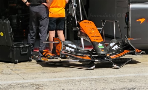 GP Barcellona 2026 - Analisi tecnica e immagini dalla pitlane: le novità Ferrari - GP Barcellona 2026 - Analisi tecnica e prime immagini dalla pitlane: ala anteriore McLaren