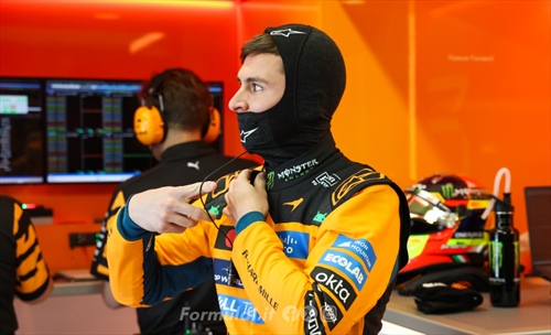 GP Barcellona - FP1: Russell detta il passo, brillano Fornaroli e Aron
